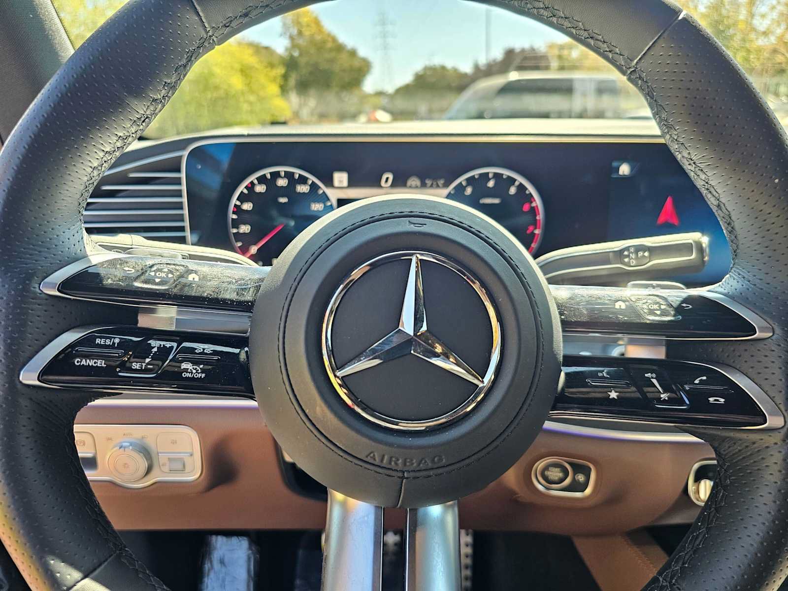 Used 2026 Mercedes-Benz GLS 450 4MATIC image 24
