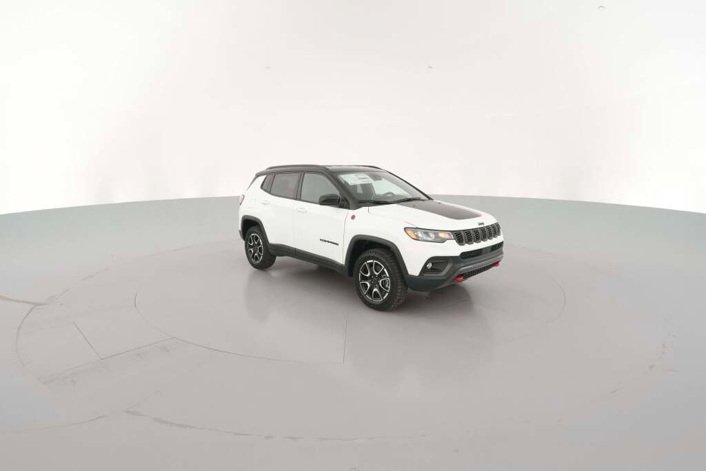 New 2026 Jeep Compass Trailhawk image 16