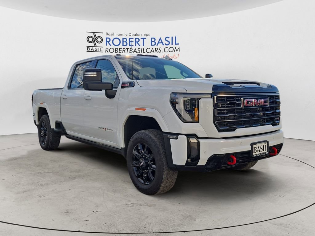 Used 2024 GMC Sierra 3500 AT4 w/ AT4 Preferred Package image 7