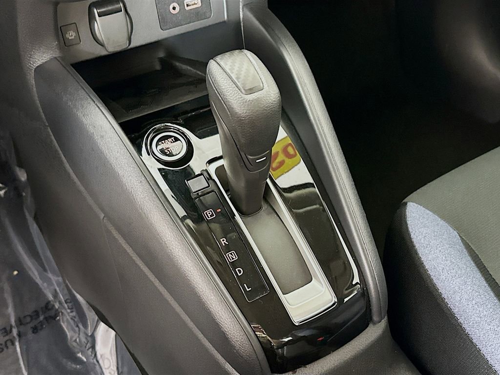 Used 2025 Nissan Versa SV w/ Trunk Package image 21