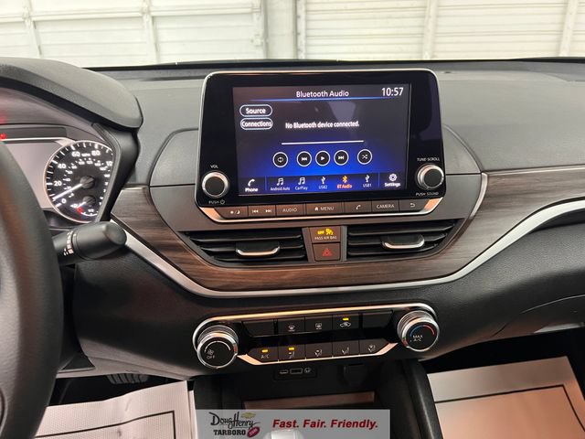 Used 2025 Nissan Altima 2.5 SV FWD image 43