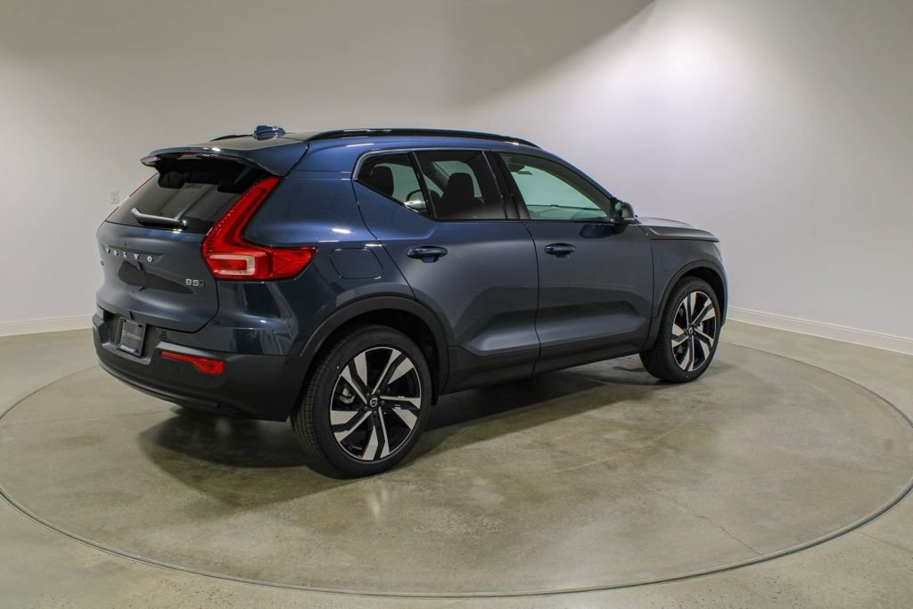 New 2026 Volvo XC40 B5 Ultra w/ Protection Package Premier AWD/4WD image 5