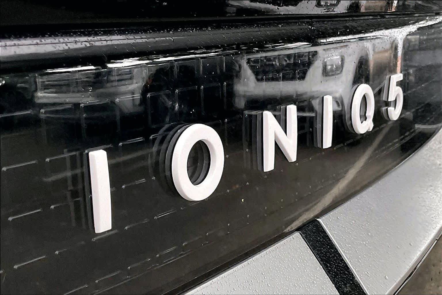 Certified 2026 Hyundai Ioniq 5 SEL RWD image 9