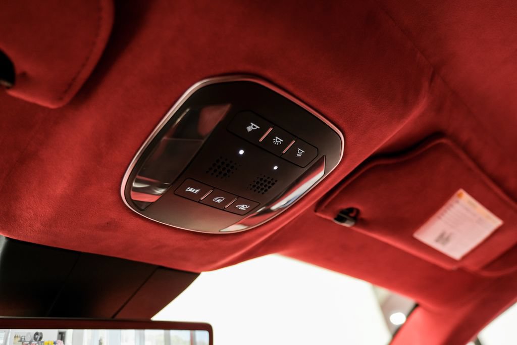 Used 2023 Ferrari 812 Competizione RWD image 36