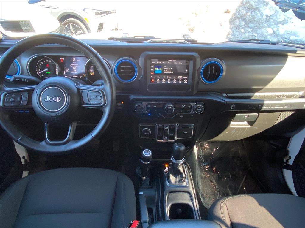 Used 2023 Jeep Wrangler Unlimited w/ Cold Weather Group image 11