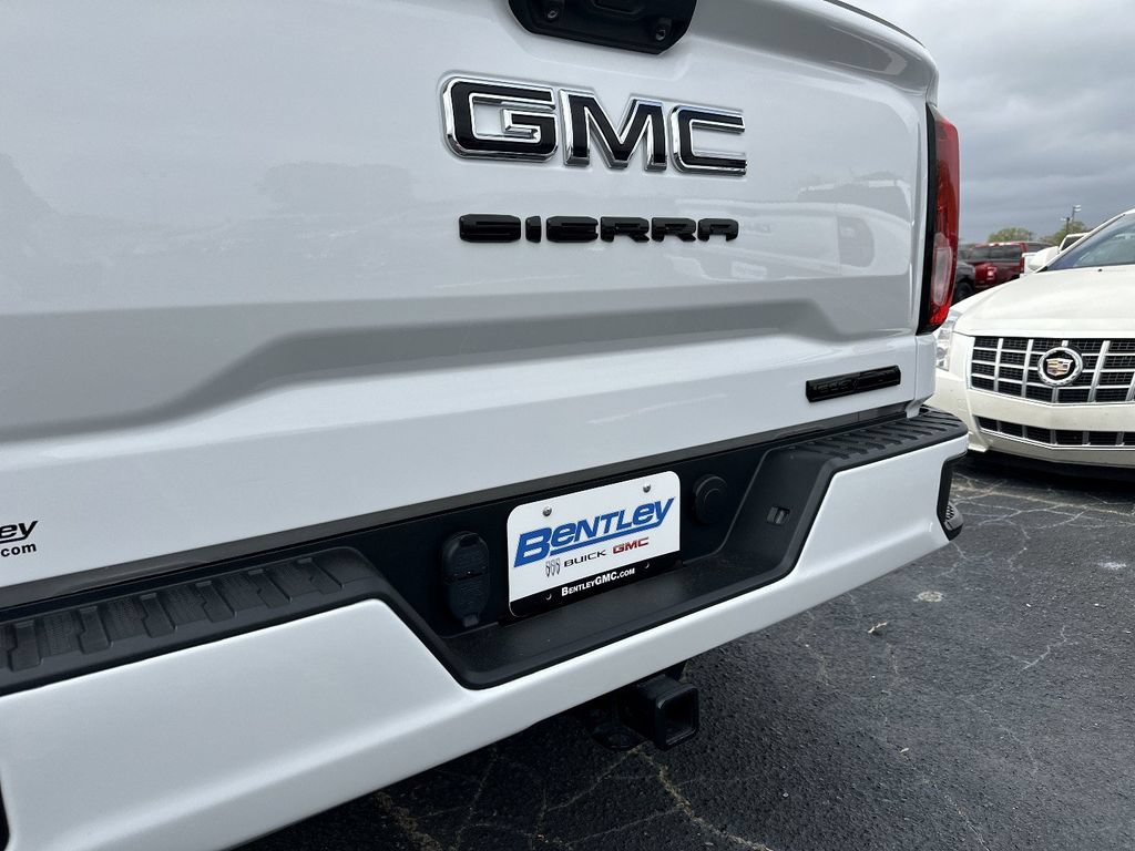 Used 2024 GMC Sierra 1500 Elevation w/ LPO, Elevation Black Package AWD/4WD image 13