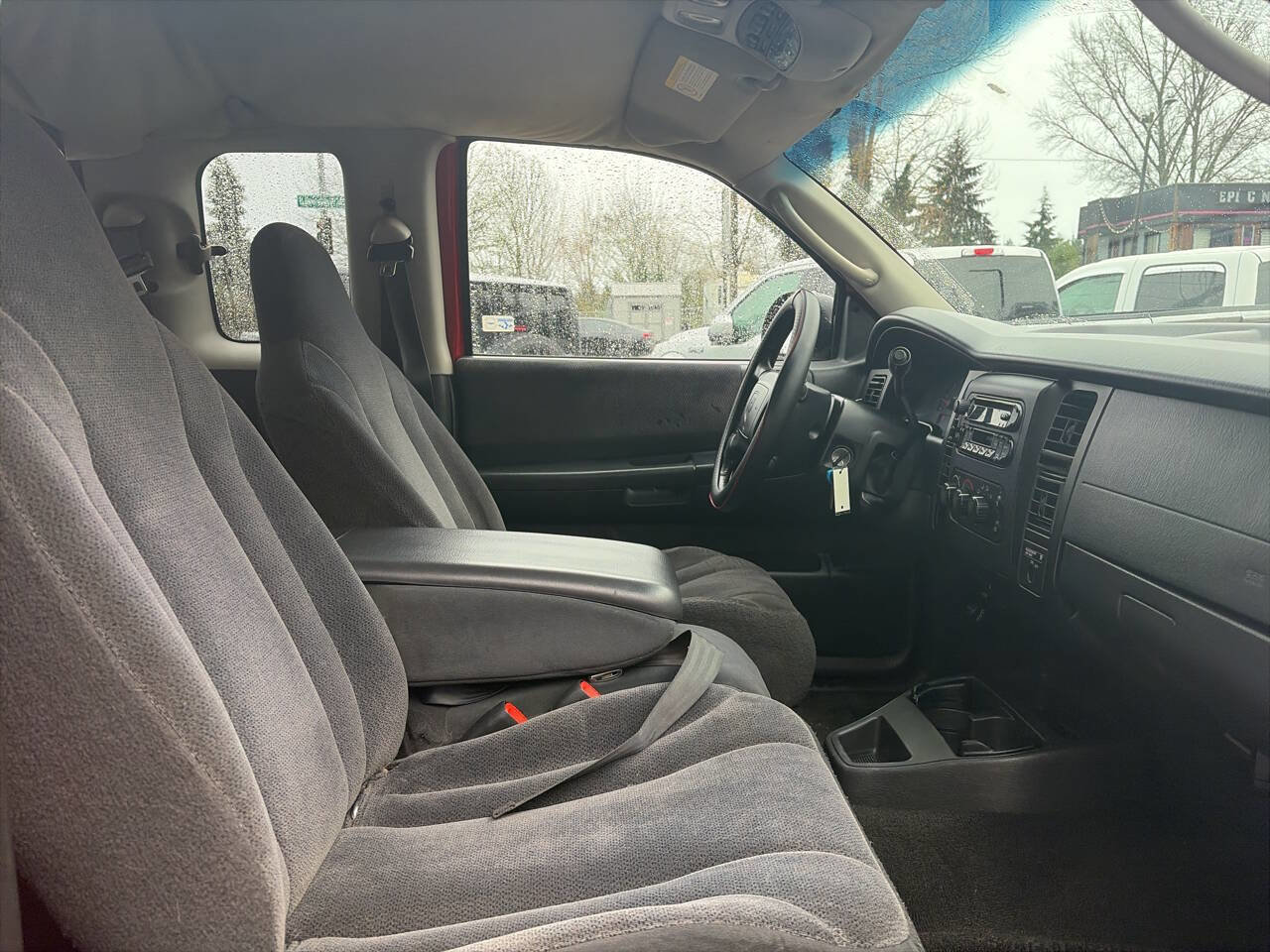 Used 2004 Dodge Dakota Sport w/ Deluxe Convenience Group image 13