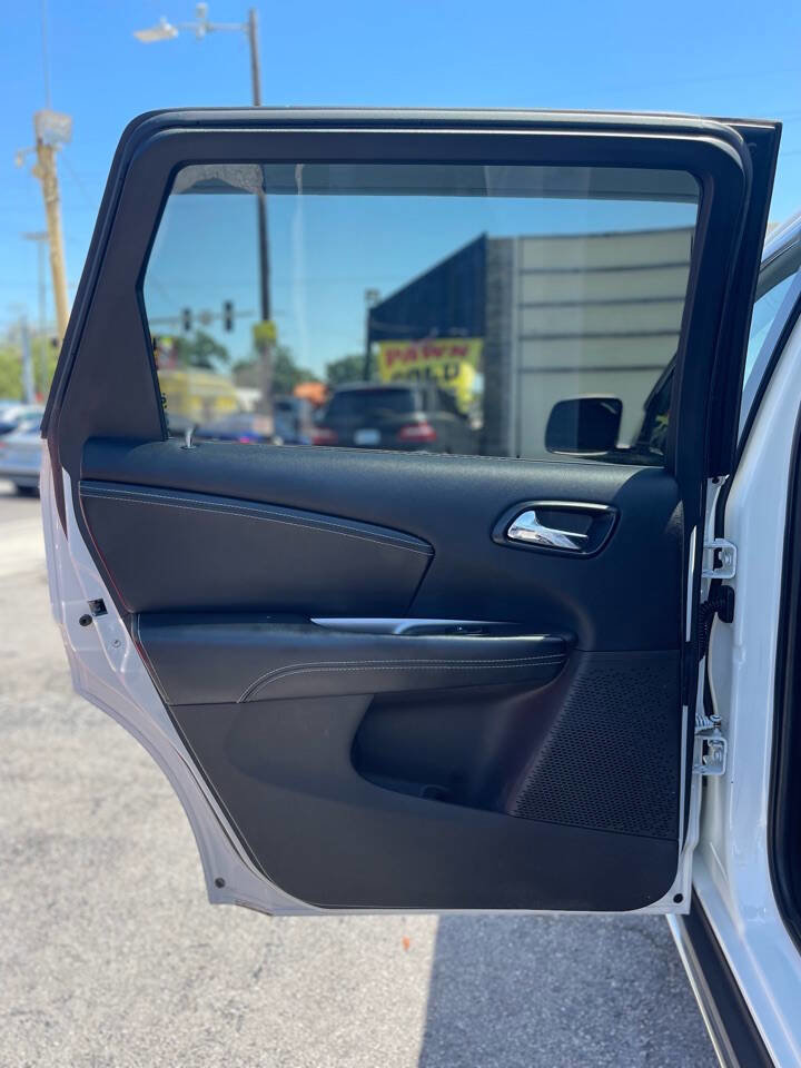 Used 2015 Dodge Journey Crossroad w/ Flexible Seating Group image 19