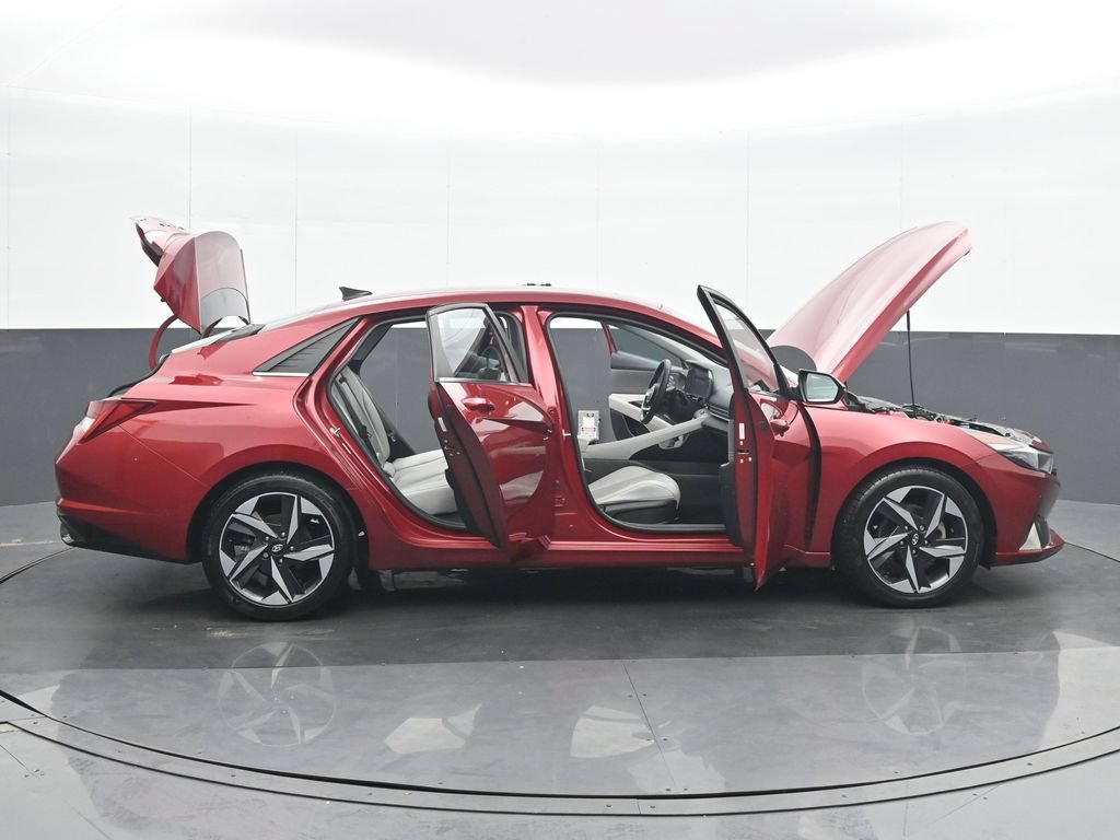 Used 2023 Hyundai Elantra Limited FWD image 37