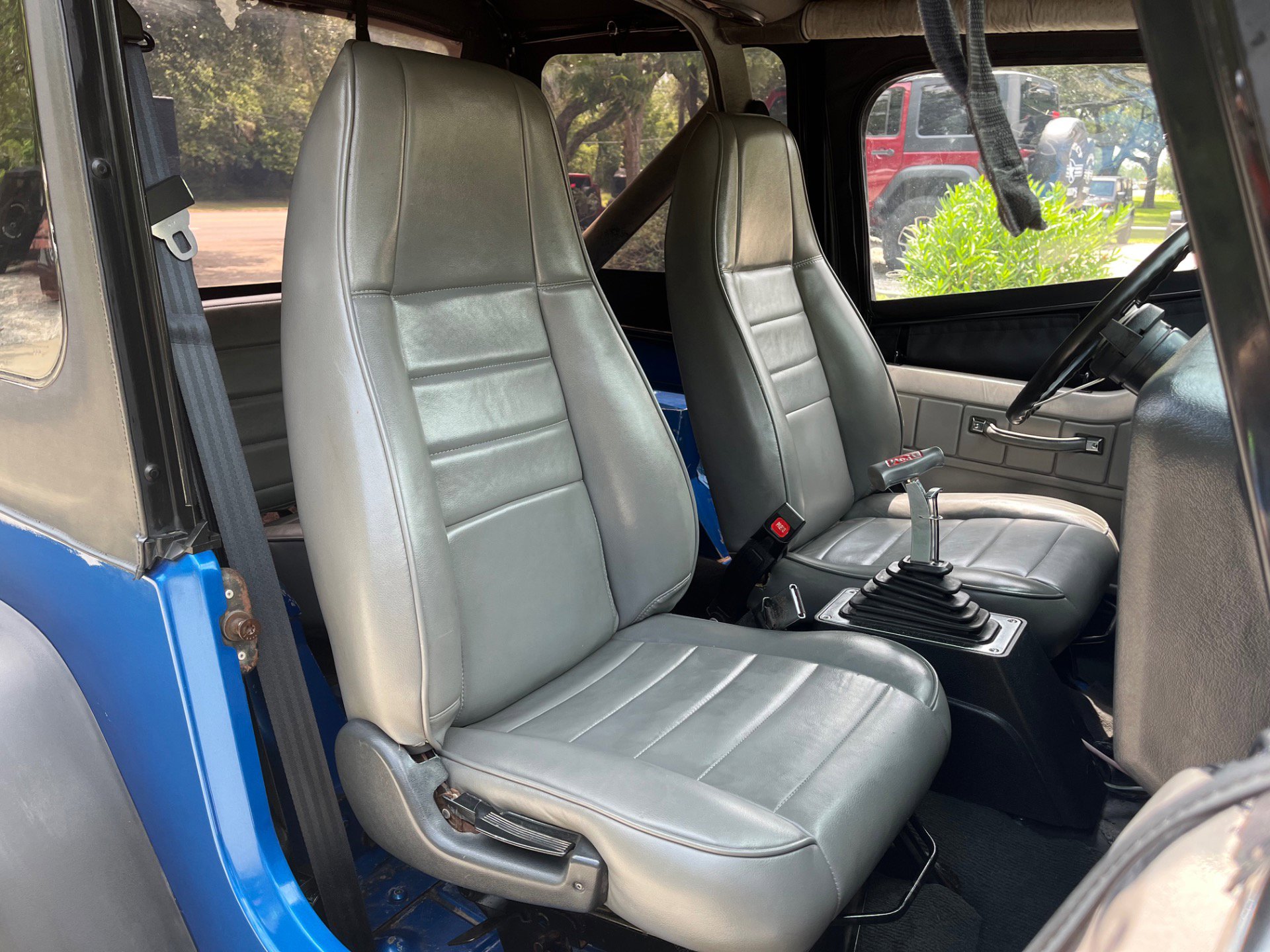 Used 1991 Jeep Wrangler Islander AWD/4WD image 25