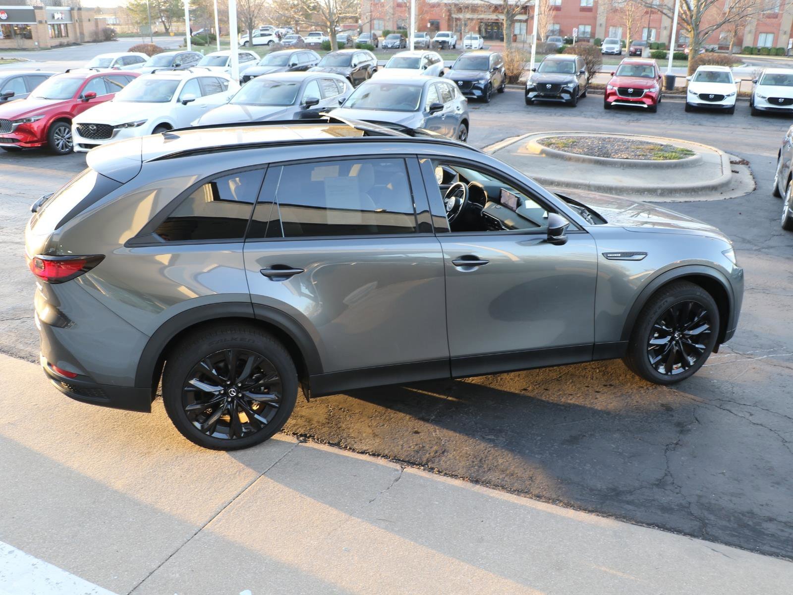 Certified 2025 MAZDA CX-90 3.3 Turbo w/ Premium Sport Pkg image 5