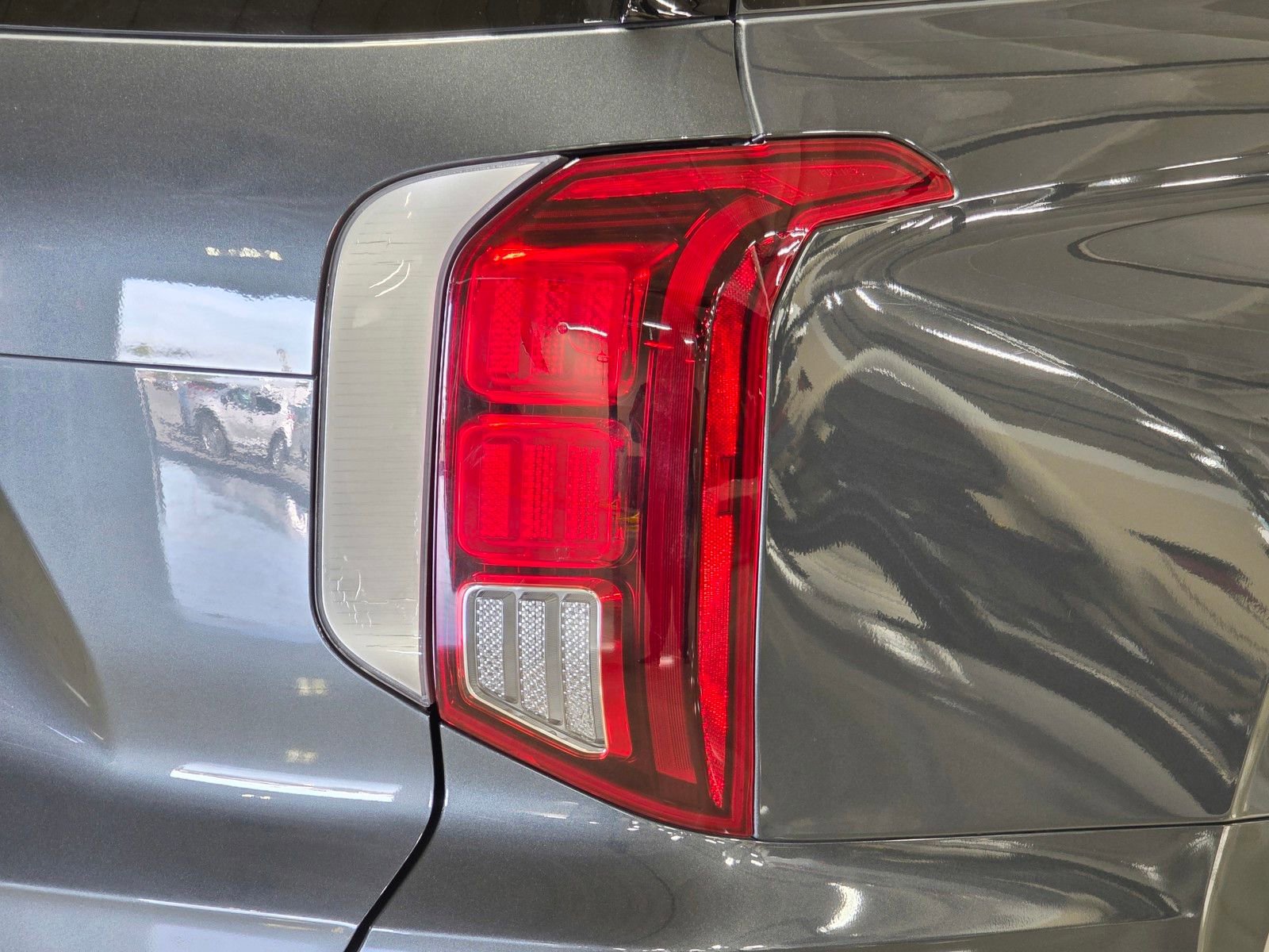 Used 2022 Hyundai Palisade Calligraphy w/ Cargo Package image 12