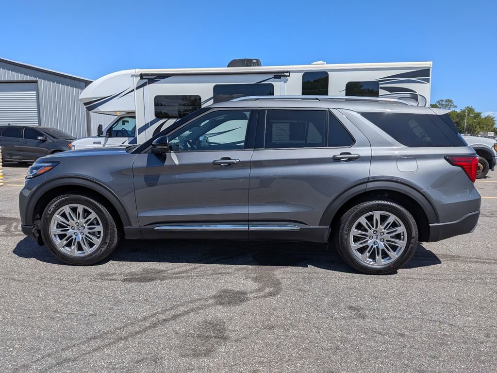 New 2026 Ford Explorer Platinum RWD image 9