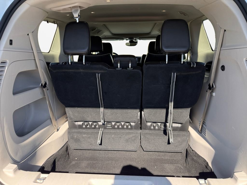 Certified 2023 Chrysler Pacifica Limited image 21