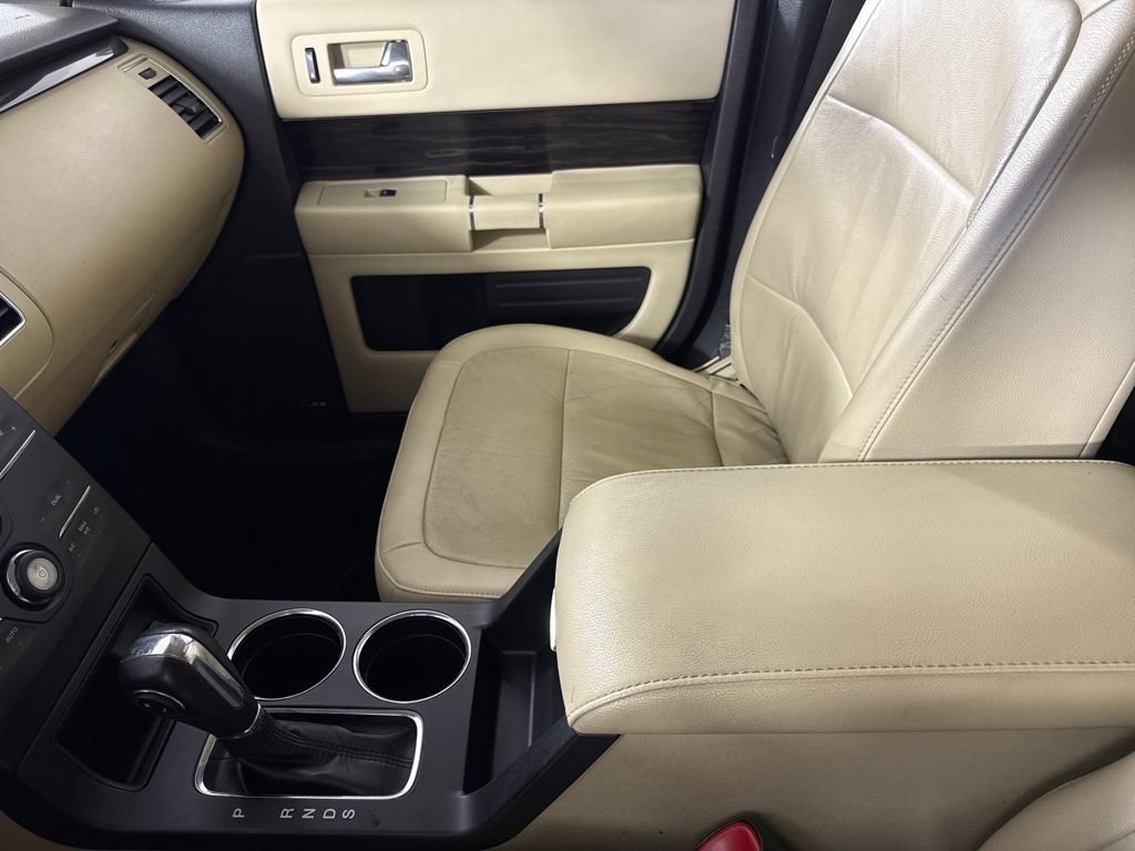 Used 2017 Ford Flex SEL w/ Equipment Group 202A image 18