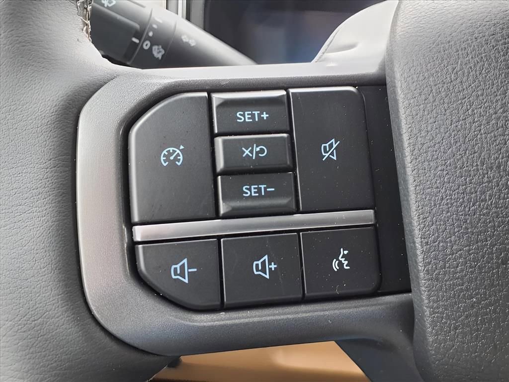 New 2026 Ford F250 Lariat w/ FX4 Off-Road Package image 15