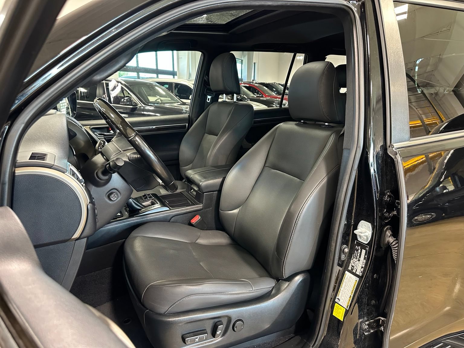 Used 2021 Lexus GX 460 Premium w/ Premium Package AWD/4WD image 13