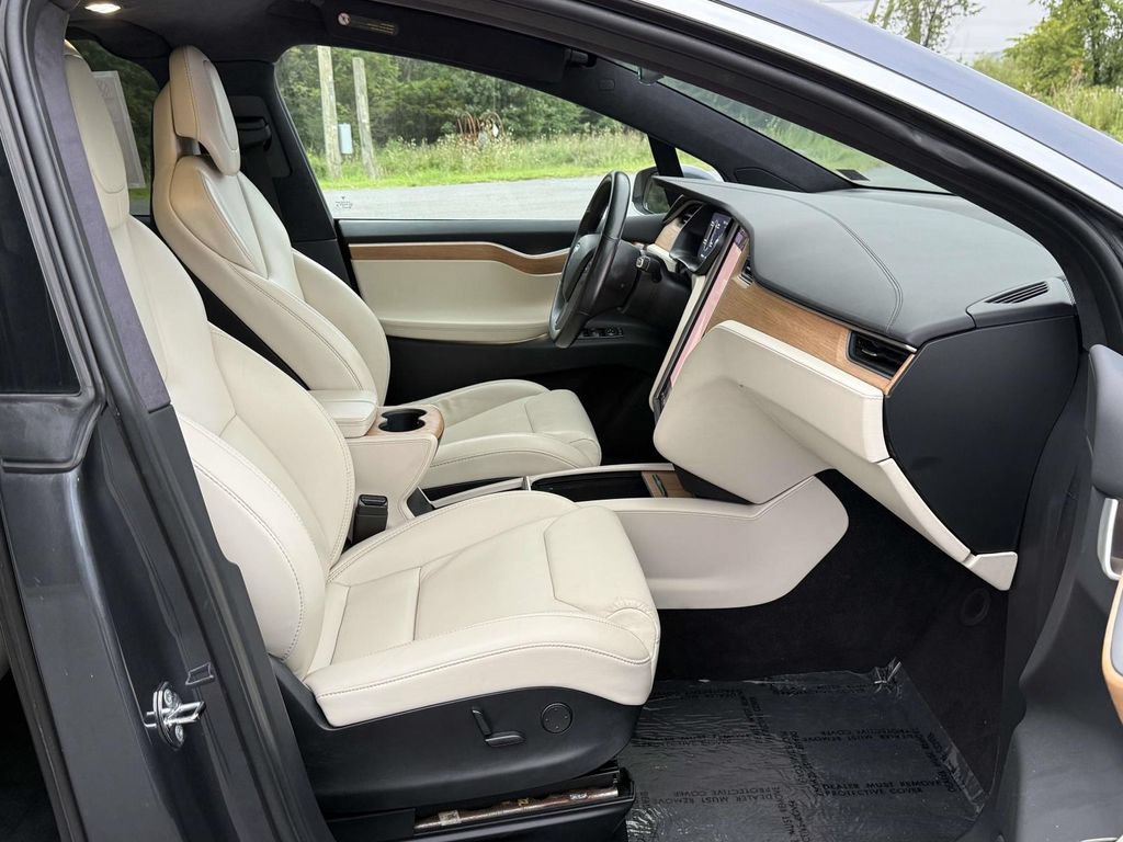 Used 2019 Tesla Model X Long Range AWD/4WD image 14