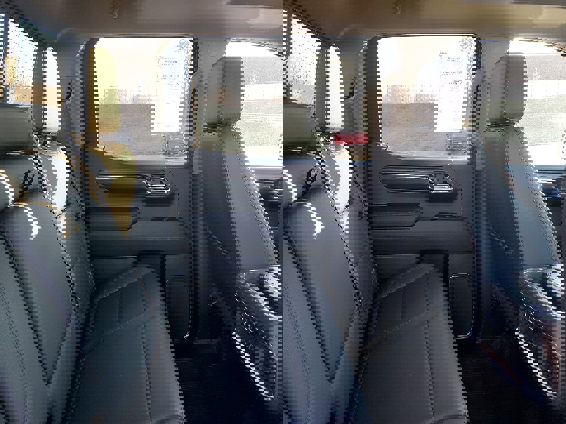 Used 2024 GMC Sierra 1500 SLT w/ SLT Premium Plus Package image 34