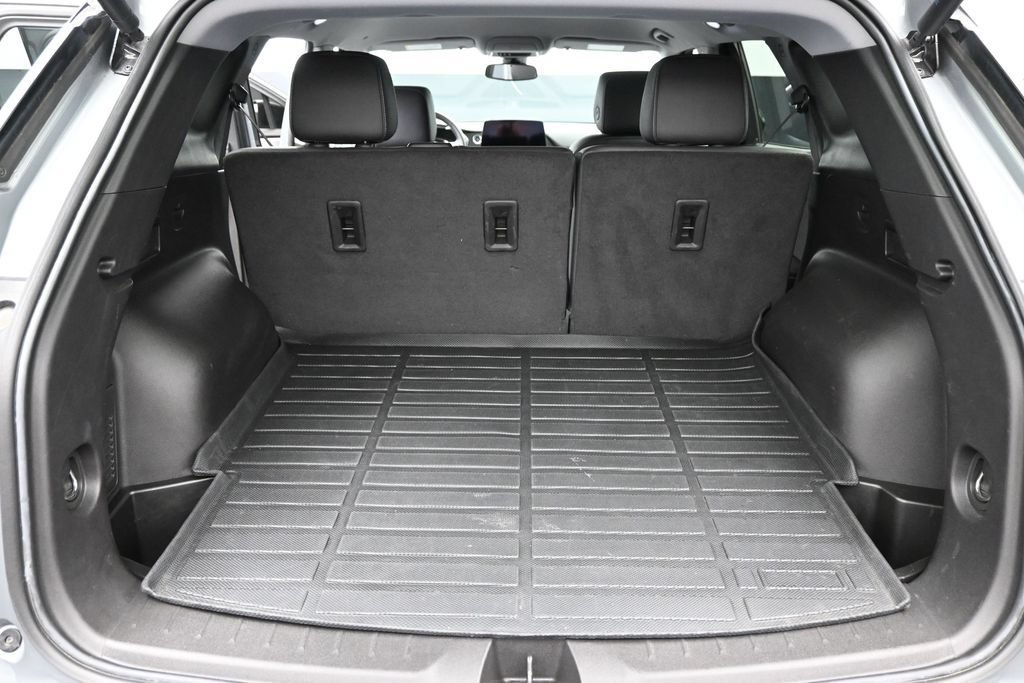 Used 2024 Chevrolet Blazer LT w/ Midnight/Sport Edition FWD image 22
