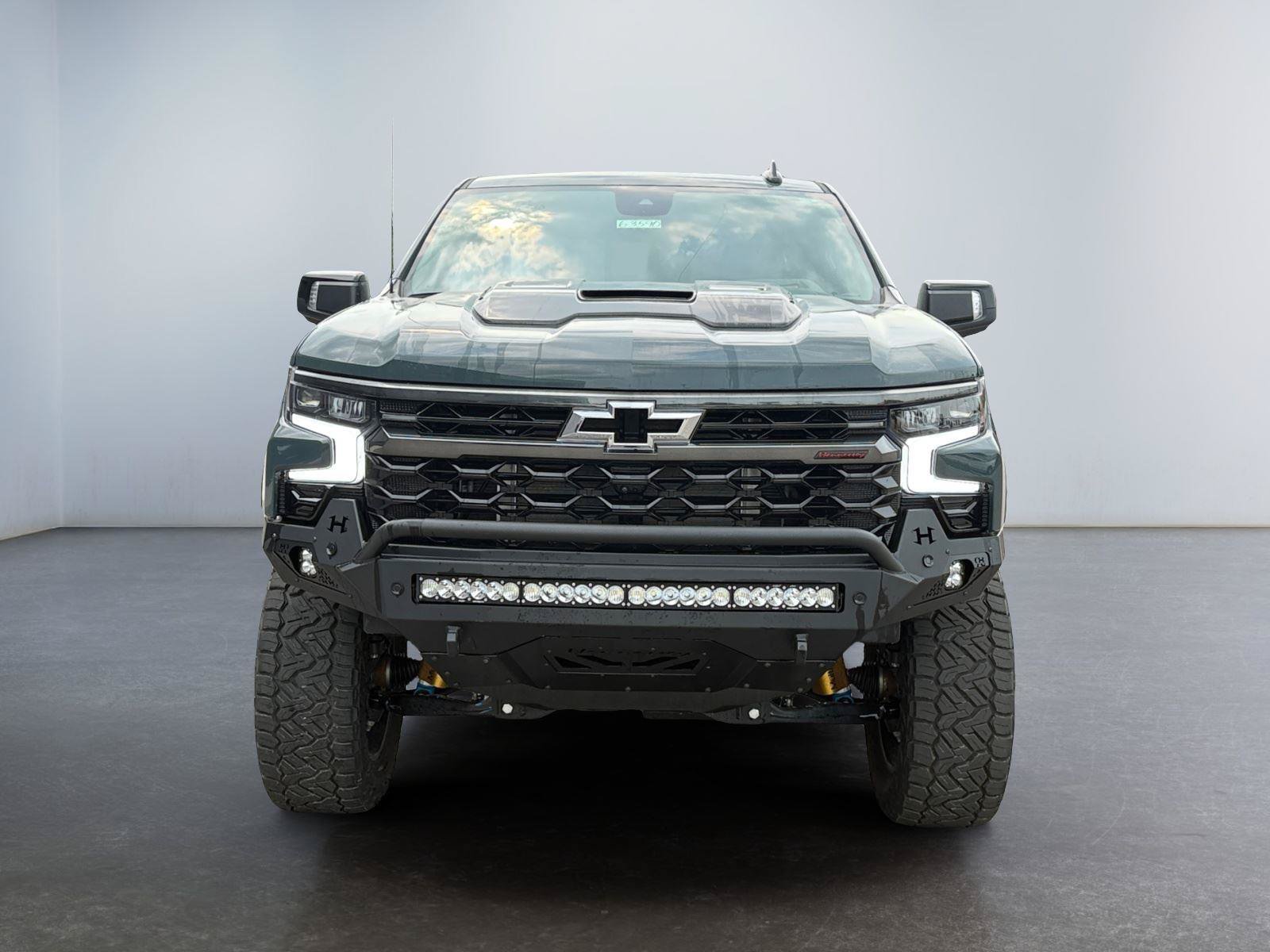 New 2026 Chevrolet Silverado 1500 ZR2 w/ Dark Appearance Package AWD/4WD image 8