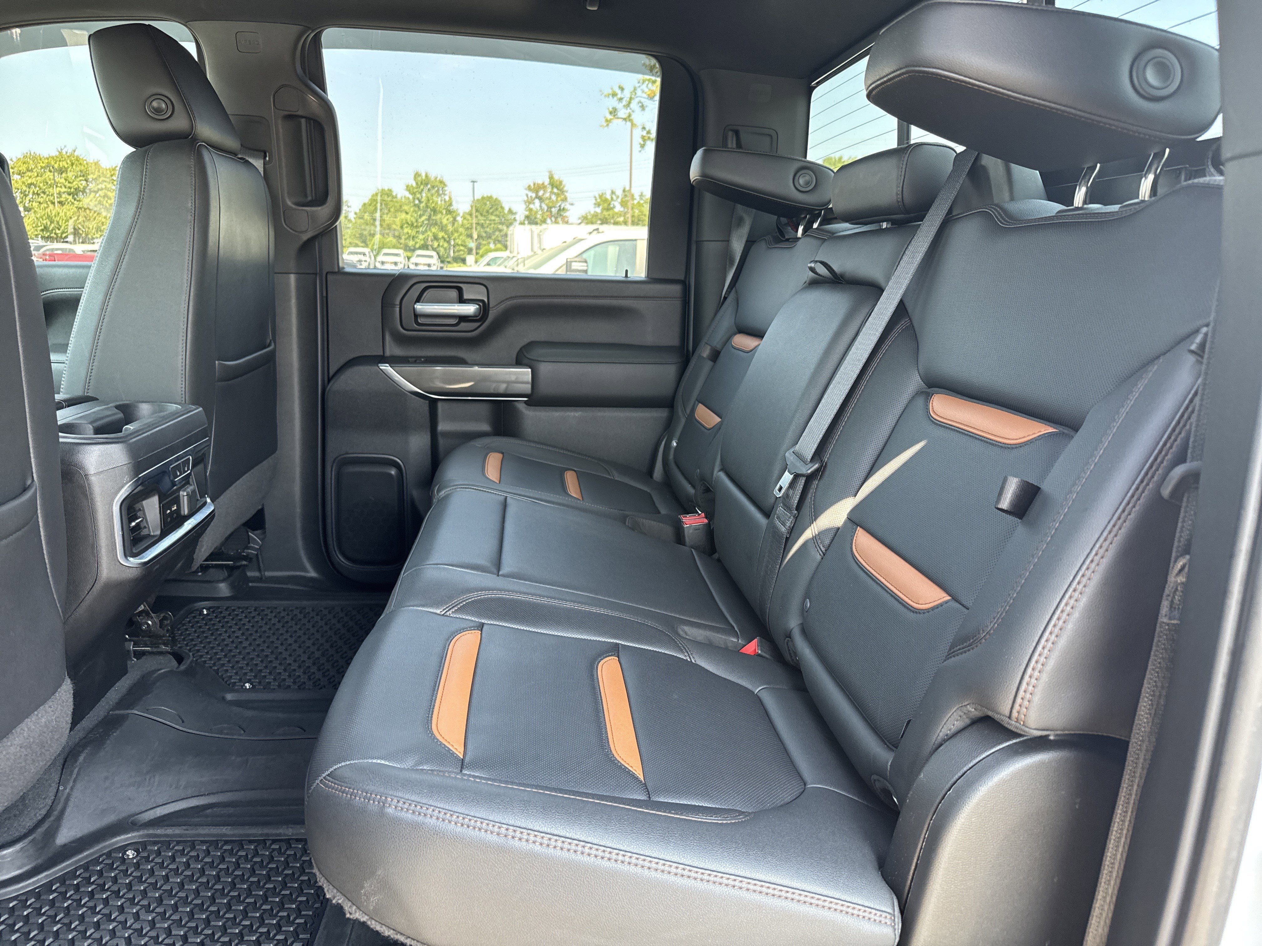 Used 2021 GMC Sierra 2500 AT4 w/ AT4 Premium Plus Package image 31