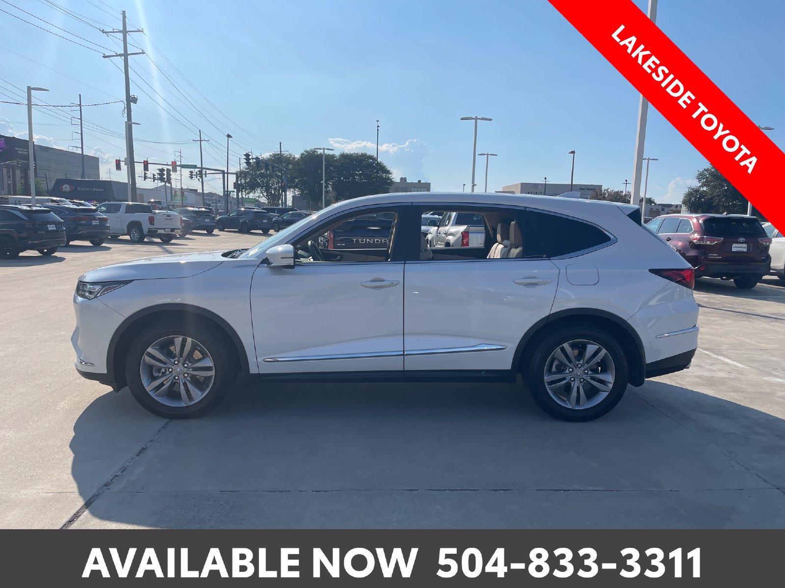 Used 2024 Acura MDX FWD image 2