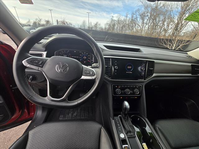 Certified 2022 Volkswagen Atlas SE w/ Panoramic Sunroof Package image 18