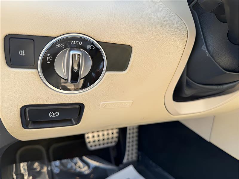 Used 2017 Mercedes-Benz SLC 300 image 22