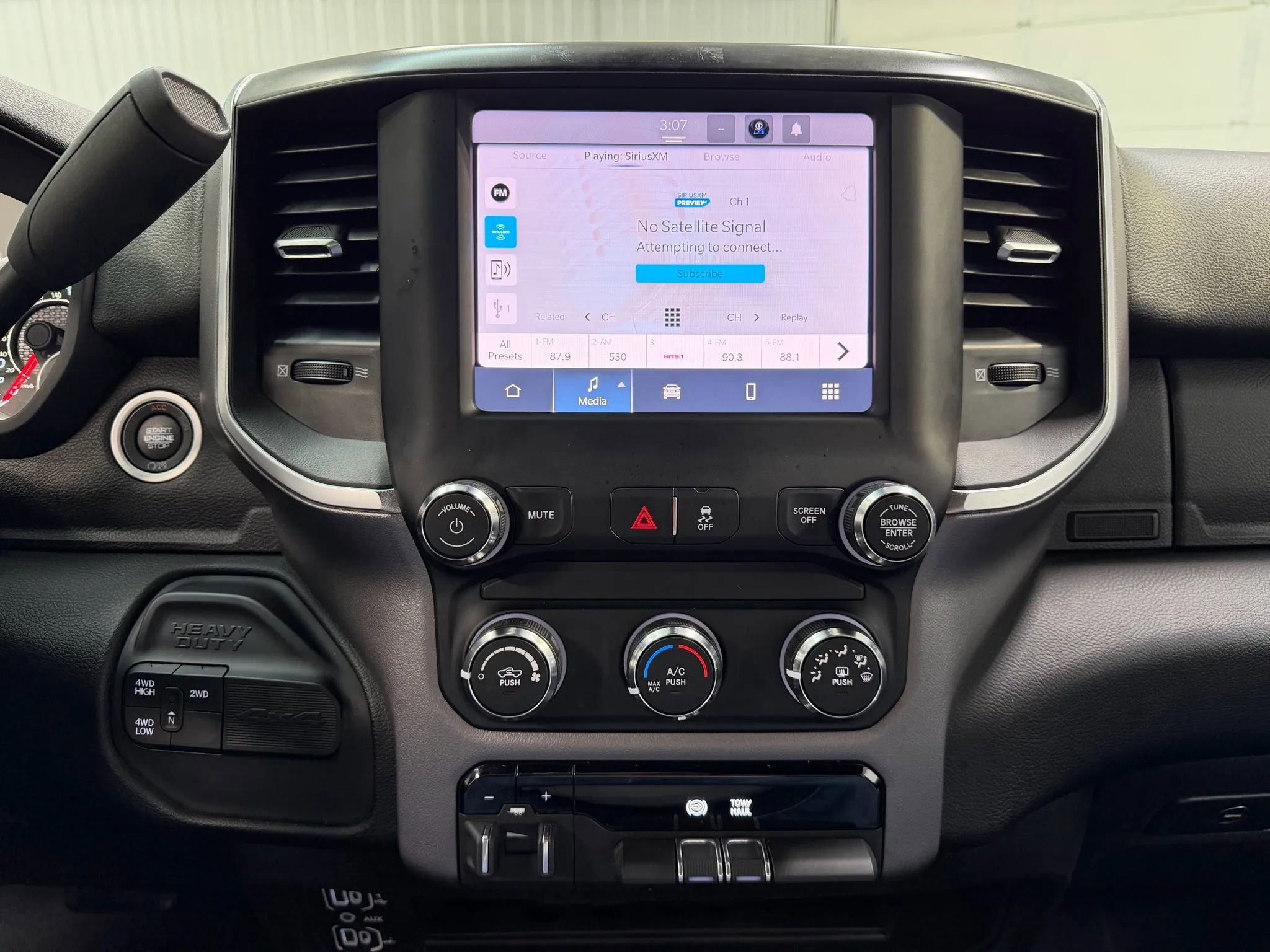 Used 2024 RAM 2500 Big Horn image 21