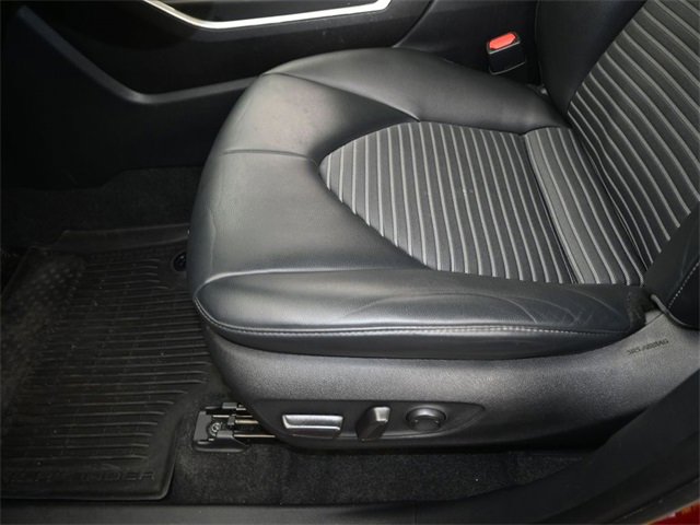 Used 2024 Toyota Highlander XSE image 11