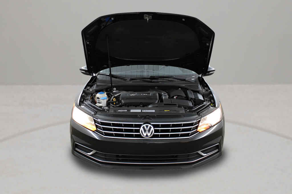Used 2016 Volkswagen Passat 1.8T S FWD image 30