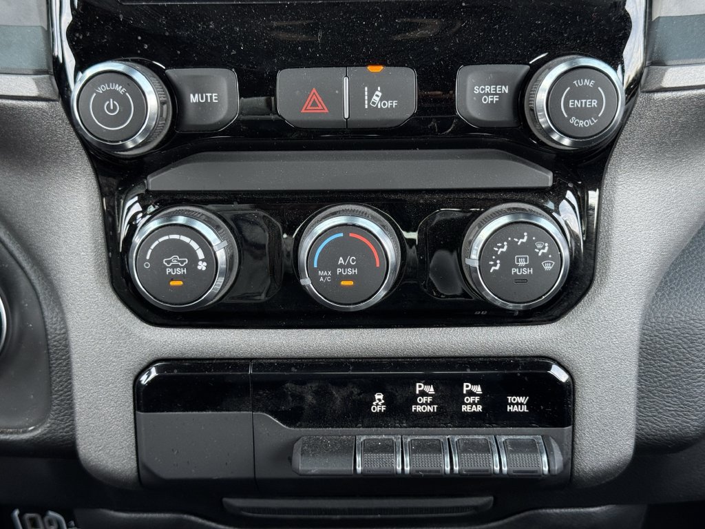 Used 2026 RAM 1500 Express RWD image 18