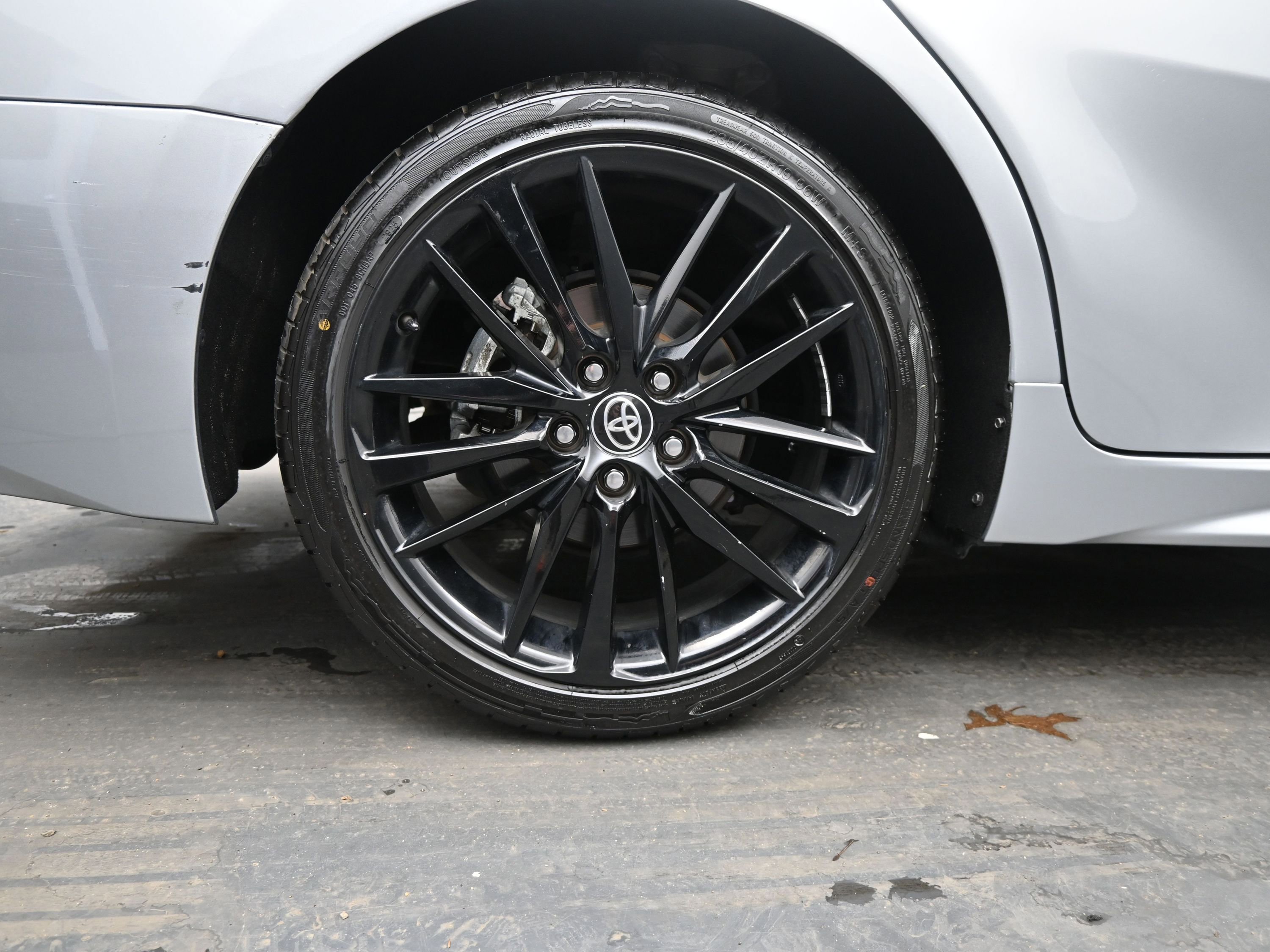 Used 2021 Toyota Camry XSE image 11