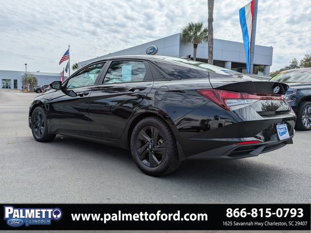 Used 2022 Hyundai Elantra SEL FWD image 6