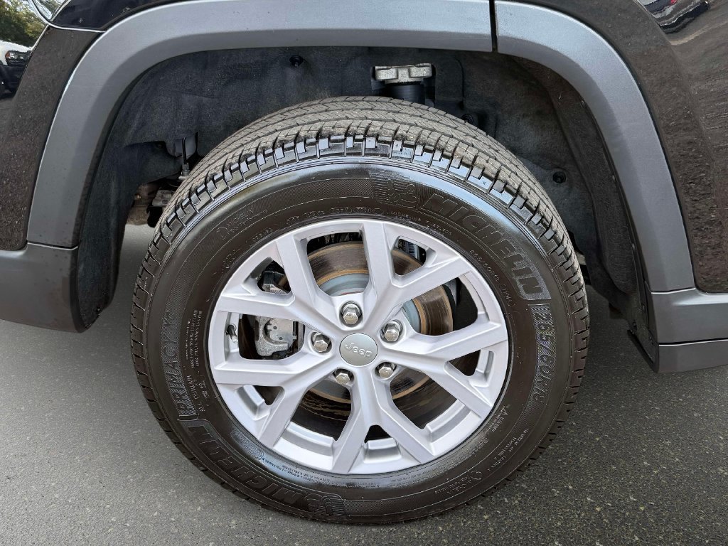 Used 2022 Jeep Grand Cherokee Limited AWD/4WD image 7