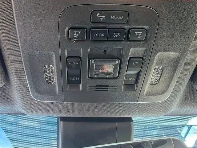 Used 2022 Toyota Avalon Touring w/ Advanced Safety Package image 35