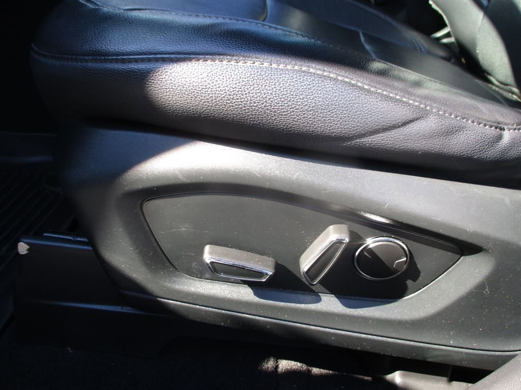 Used 2020 Ford Explorer Limited w/ Class III Trailer Tow Package image 16