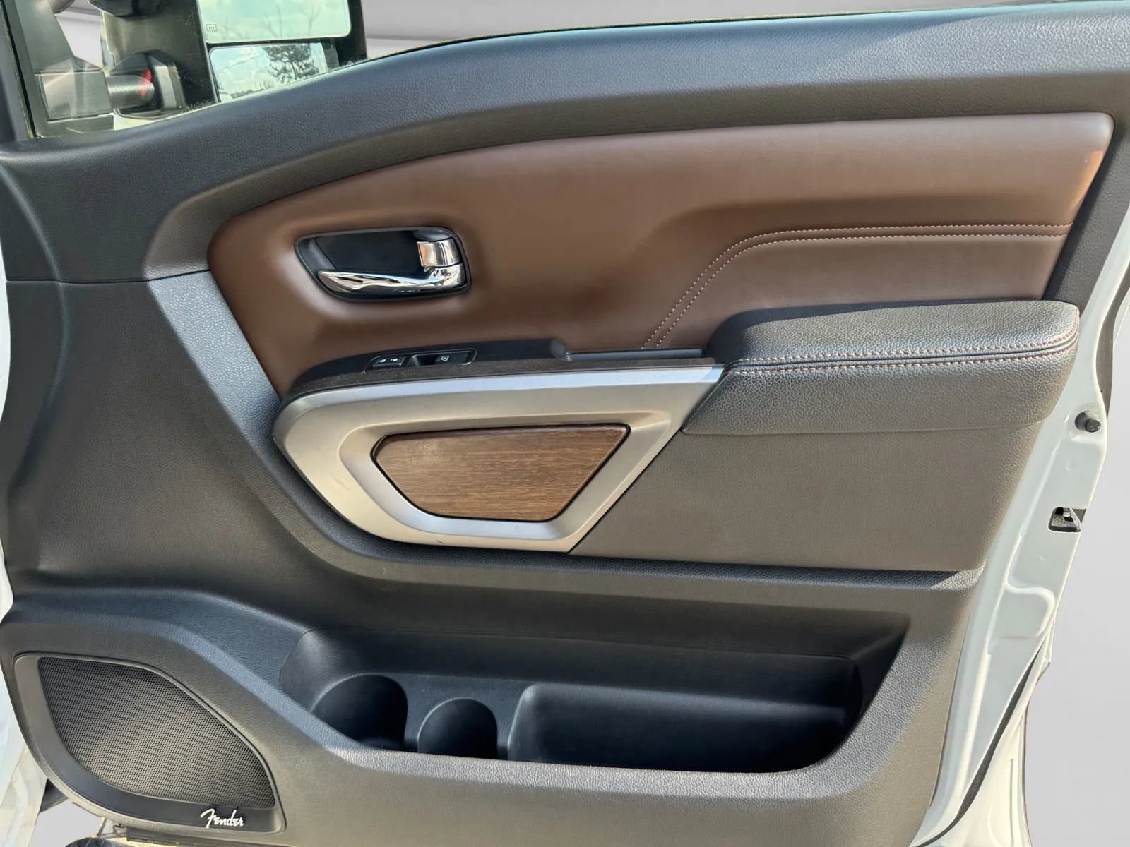 Used 2019 Nissan Titan Platinum Reserve w/ Platinum Utility Package AWD/4WD image 34