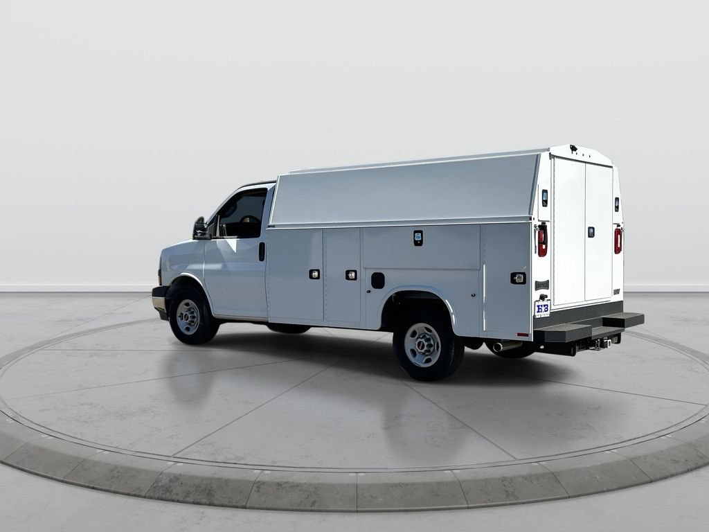 New 2025 GMC Savana 3500 w/ Power Convenience Package RWD image 6