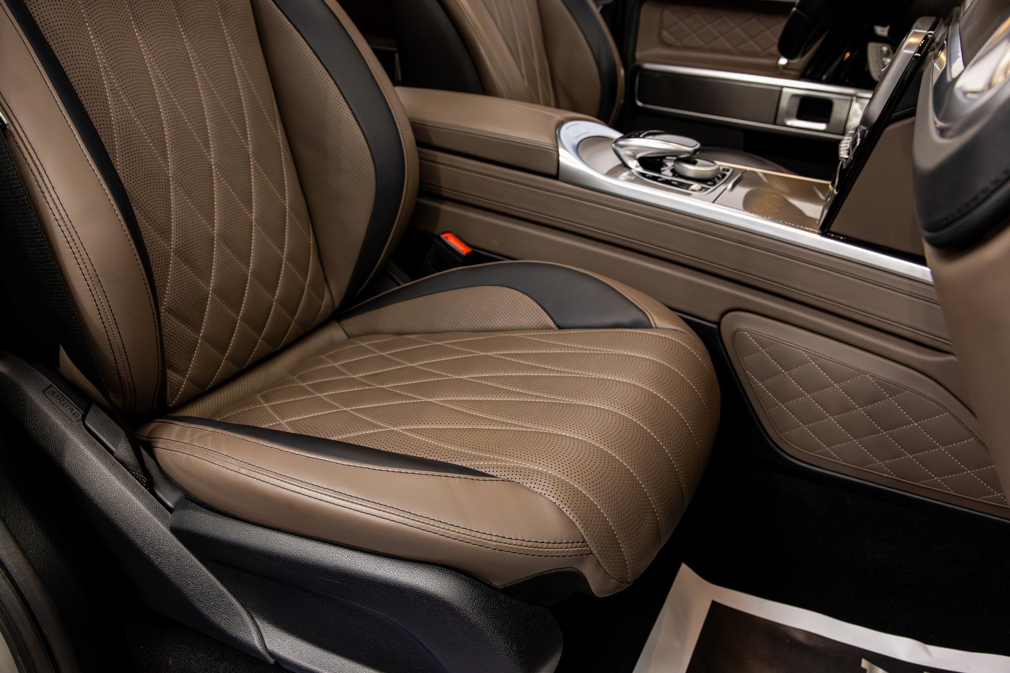 Used 2021 Mercedes-Benz G 550 image 34
