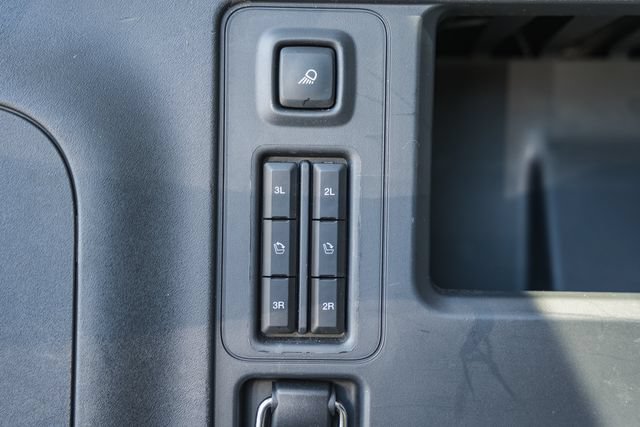 Used 2025 Ford Expedition Active AWD/4WD image 15