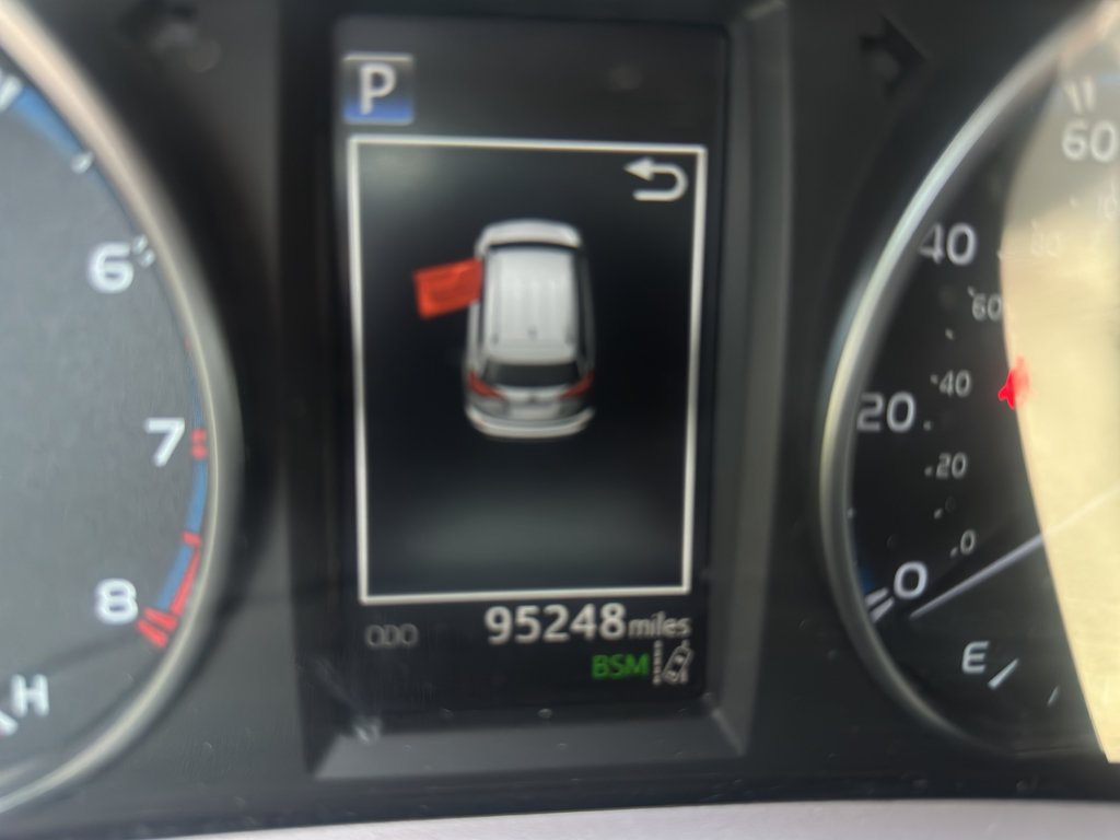 Used 2018 Toyota RAV4 XLE AWD/4WD image 10