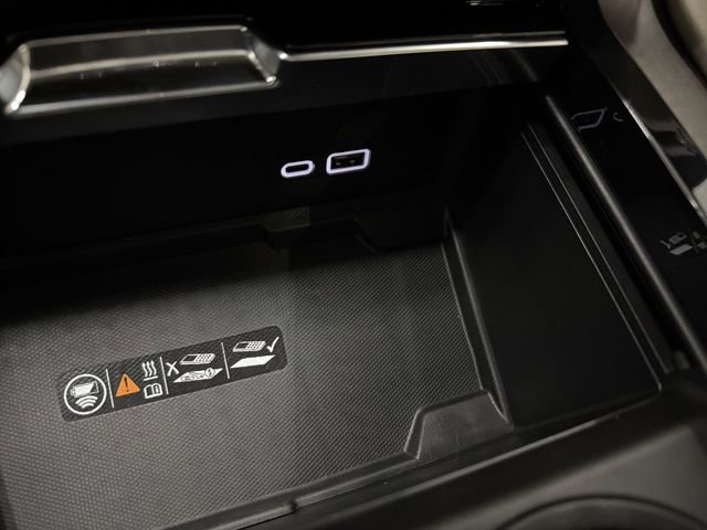 New 2026 GMC Yukon XL Denali w/ Sun & Power Step Package image 31