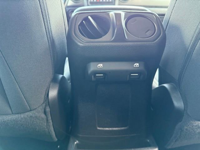 Used 2023 Jeep Wrangler Unlimited w/ Cold Weather Group AWD/4WD image 19