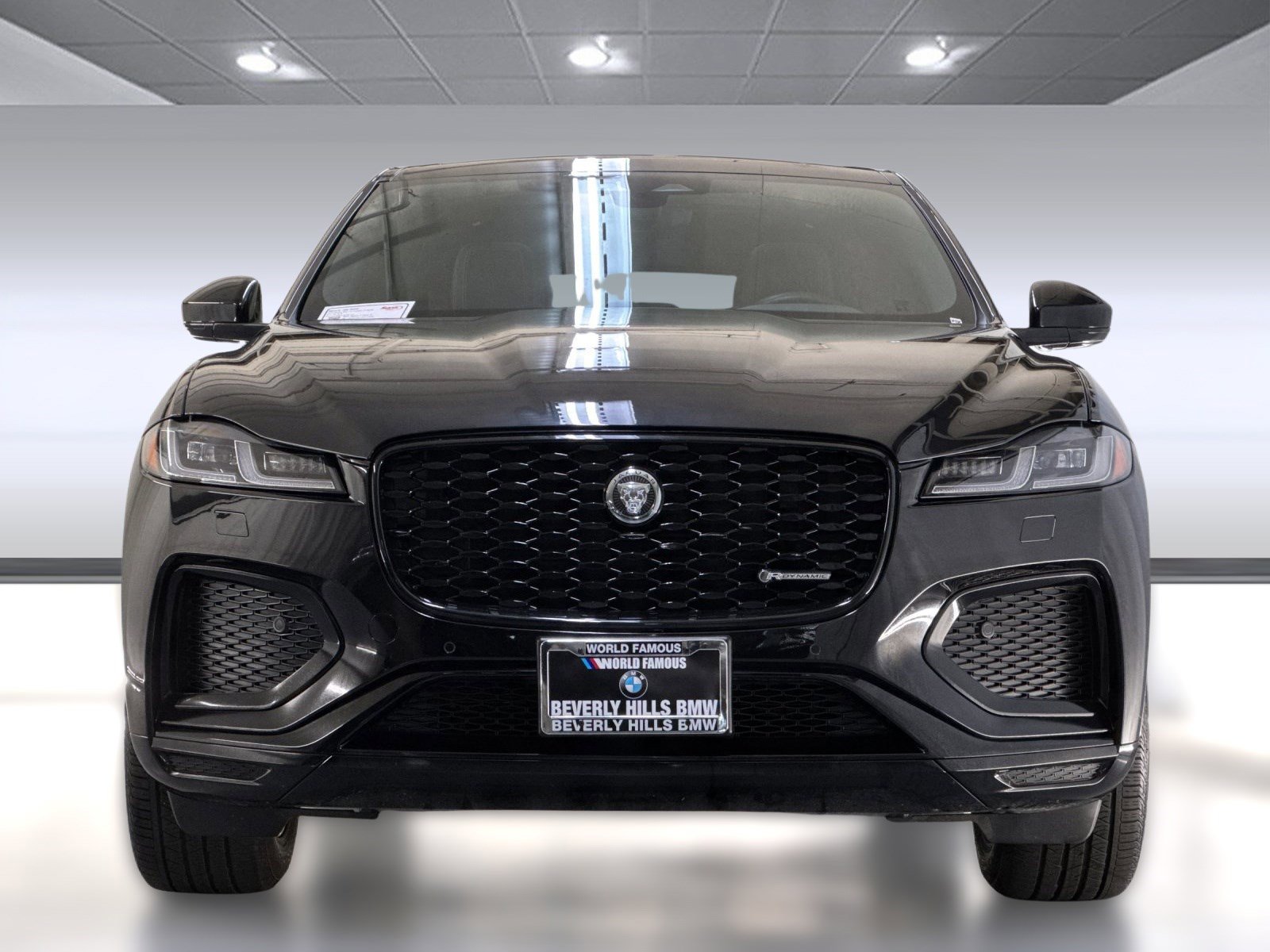 Used 2024 Jaguar F-PACE R-Dynamic S image 5