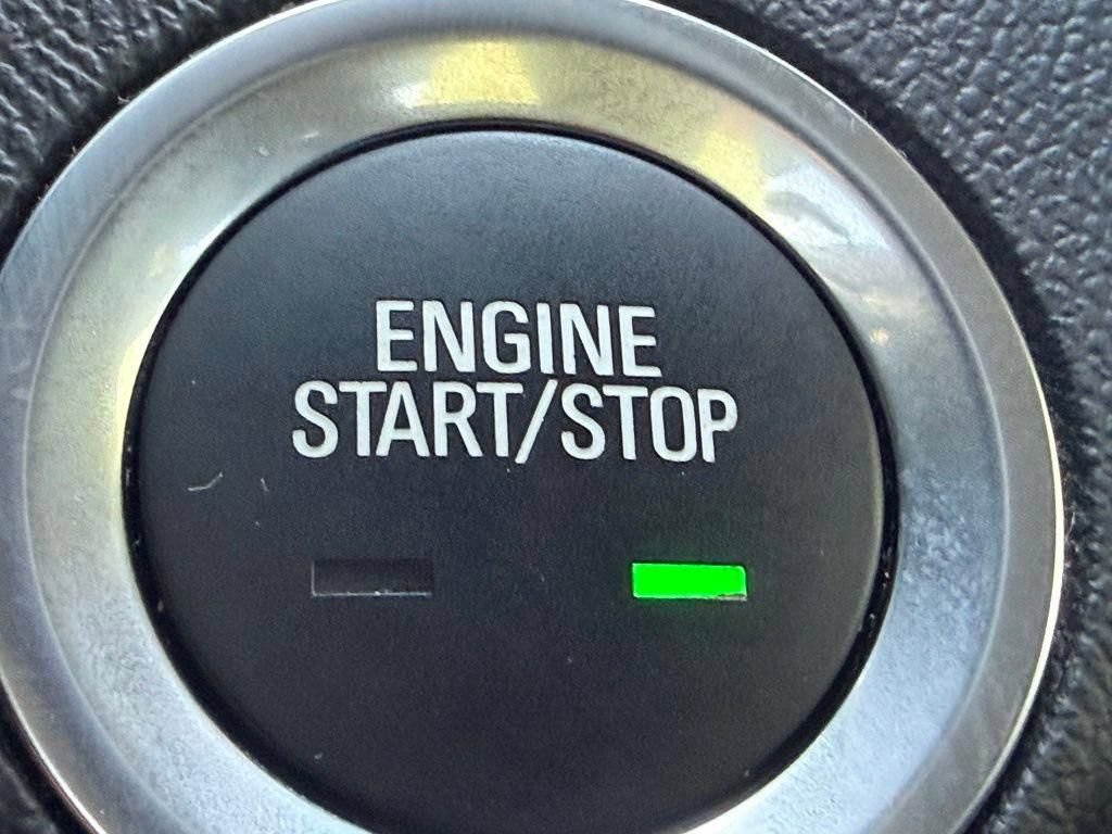 Used 2023 GMC Terrain SLT AWD/4WD image 24