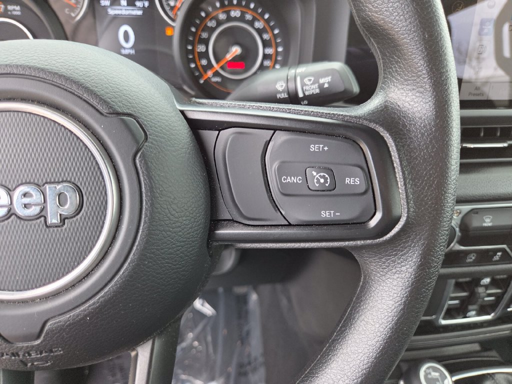 Used 2024 Jeep Gladiator Sport AWD/4WD image 33