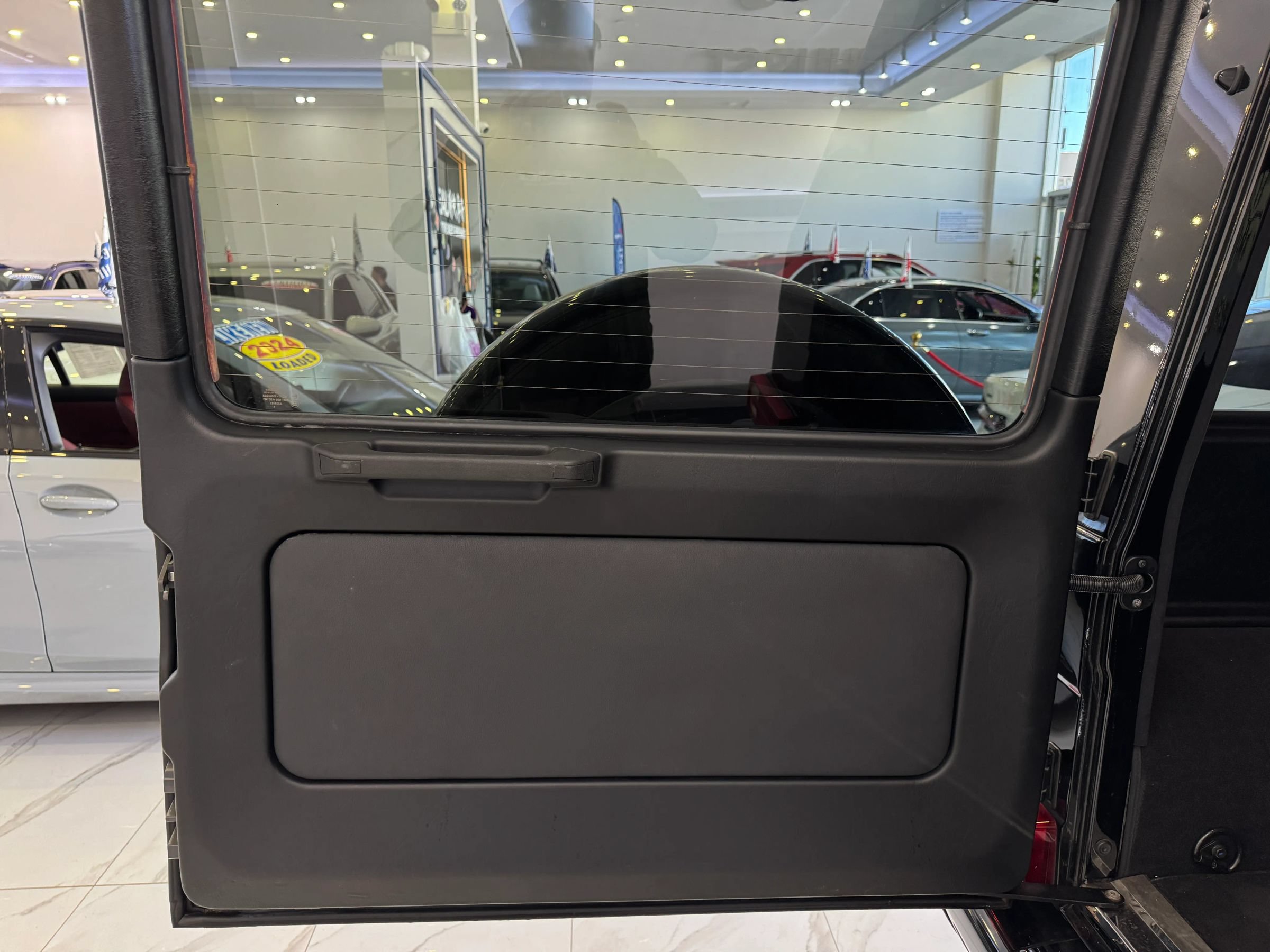 Used 2016 Mercedes-Benz G 550 image 26