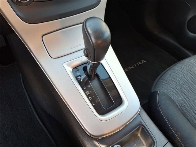 Used 2015 Nissan Sentra SV image 23